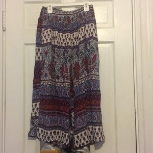 Flowy Printed Capris